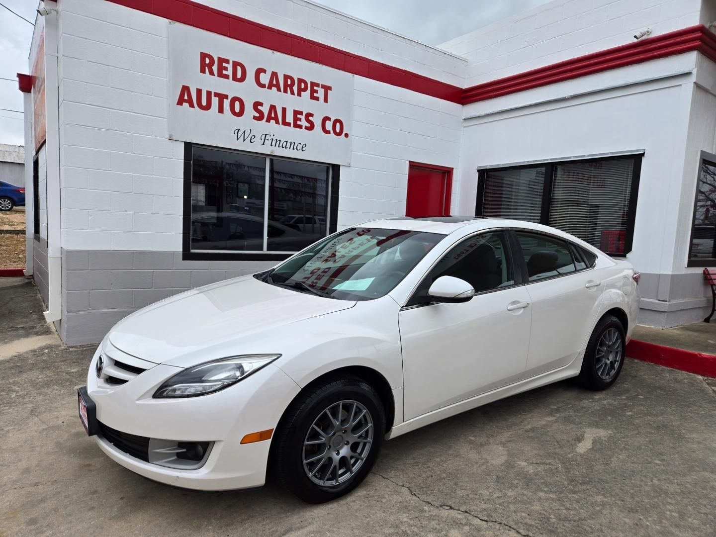 2012 WHITE Mazda MAZDA6 I Touring Plus (1YVHZ8EH4C5) with an 2.5L L4 DOHC 16V engine, 6-Speed Automatic transmission, located at 503 West Court, Seguin, TX, 78155, (830) 379-3373, 29.568621, -97.969803 - Photo#0